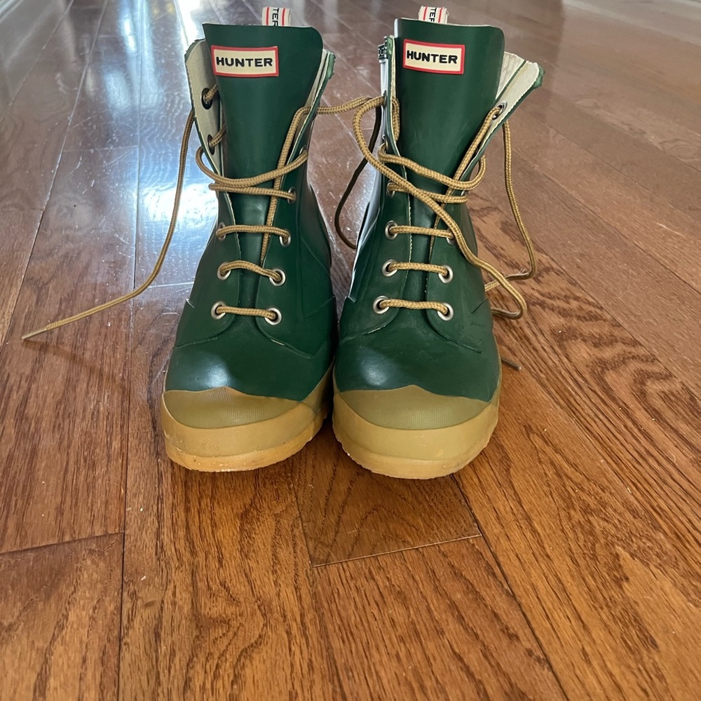 Hunter lace boots